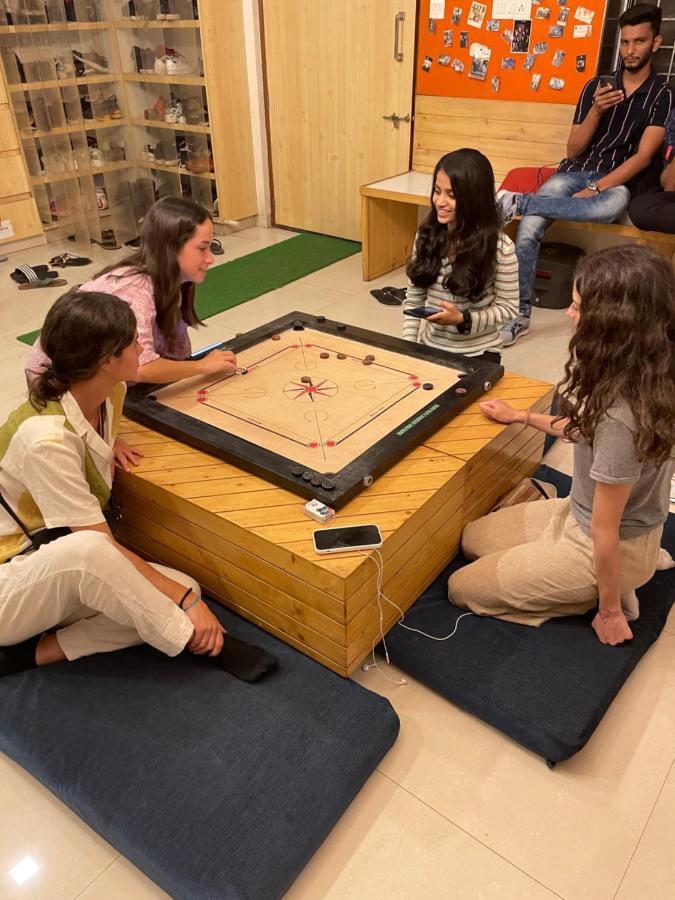 מומביי Nap Manor Hostels מראה חיצוני תמונה