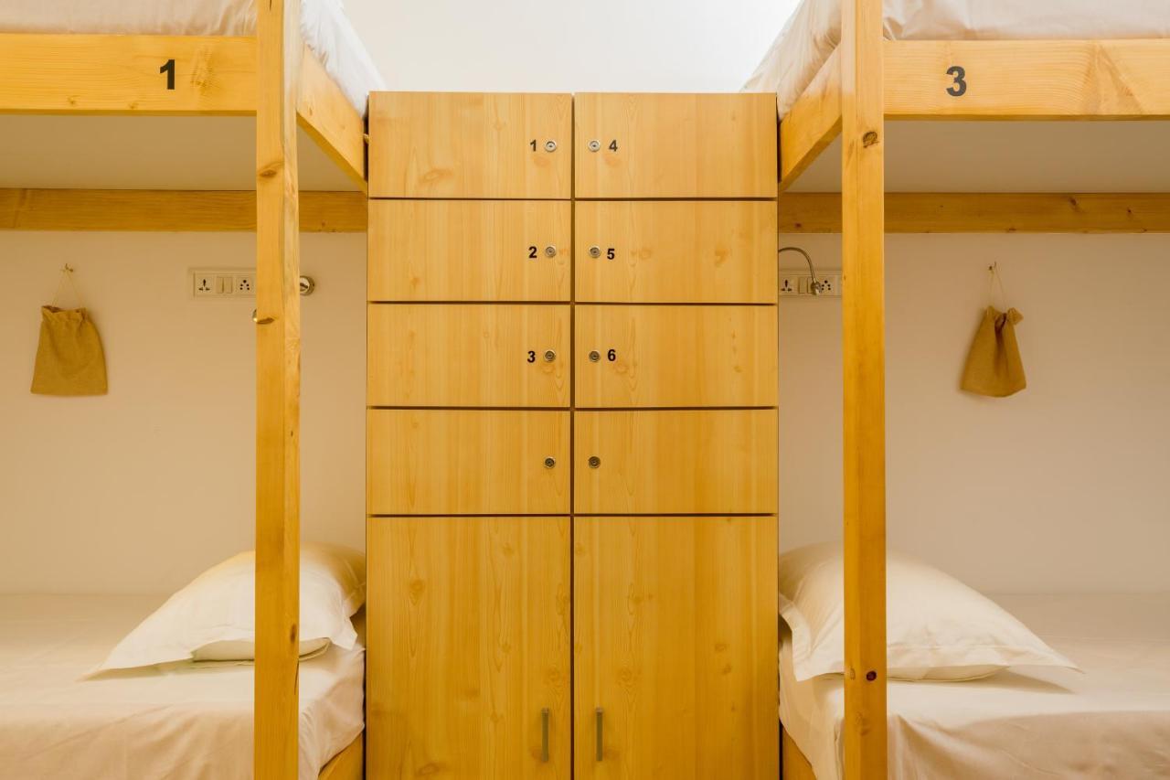 מומביי Nap Manor Hostels מראה חיצוני תמונה