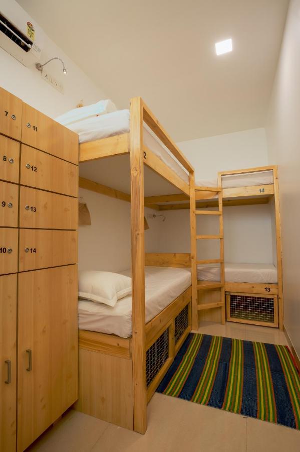 מומביי Nap Manor Hostels מראה חיצוני תמונה