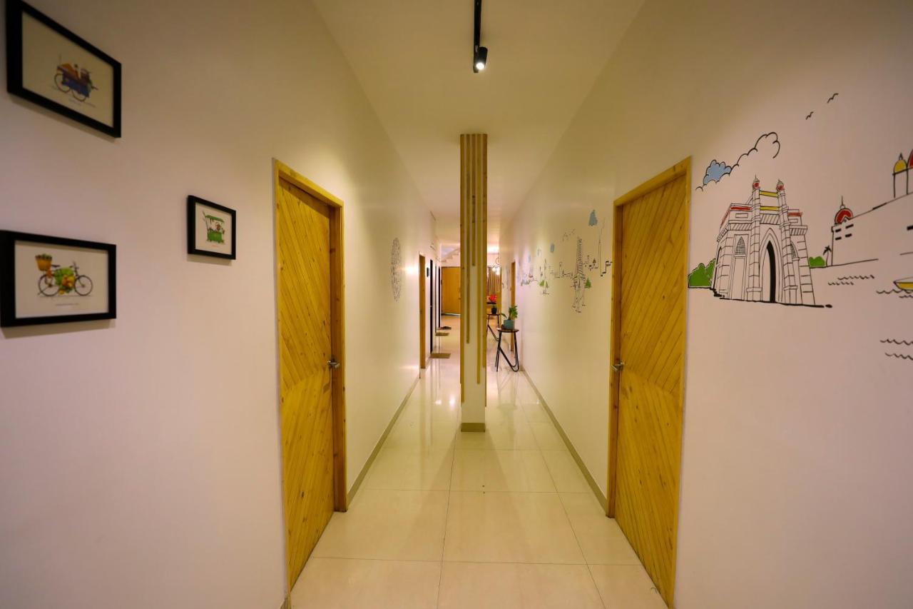 מומביי Nap Manor Hostels מראה חיצוני תמונה